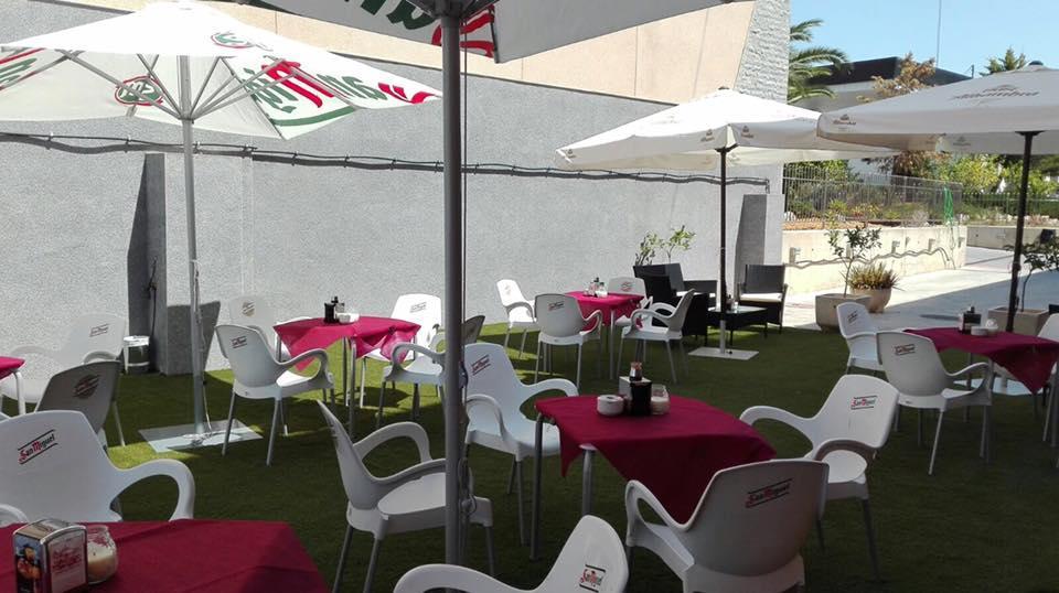 Tch Hotel Lorqui Bagian luar foto