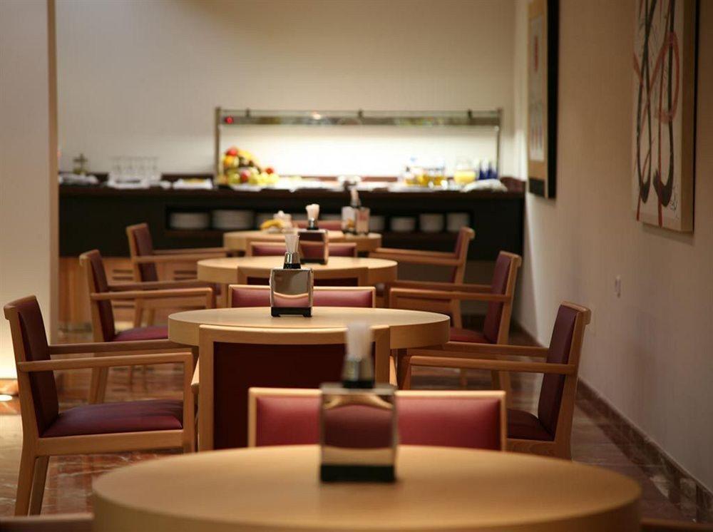 Tch Hotel Lorqui Bagian luar foto